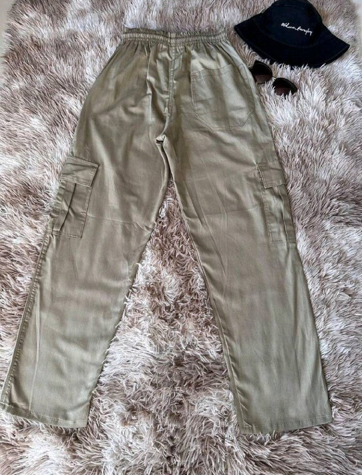 CALÇA CARGO JOGGER SARJA LARGA MASCULINA SKATE, CASUAL, 5 BOLSOS FECHAMENTO CORDÃO MODA UNISSEX